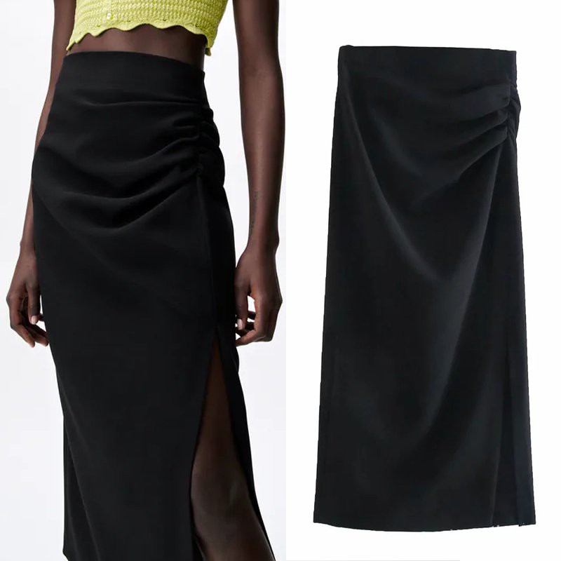 women's black skirt
