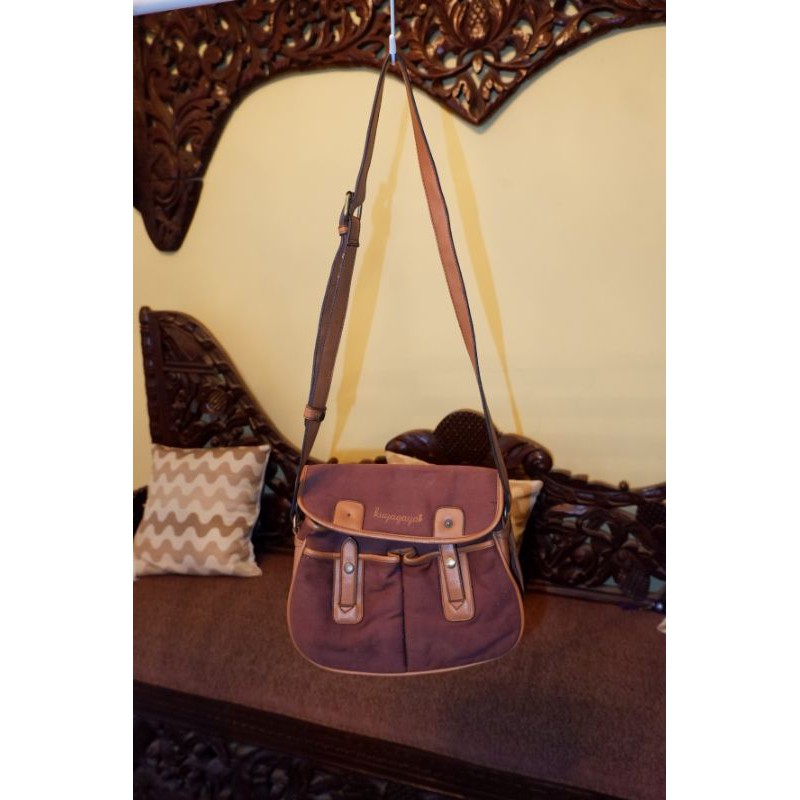 PRELOVED Tas Cewek Kuyagaya