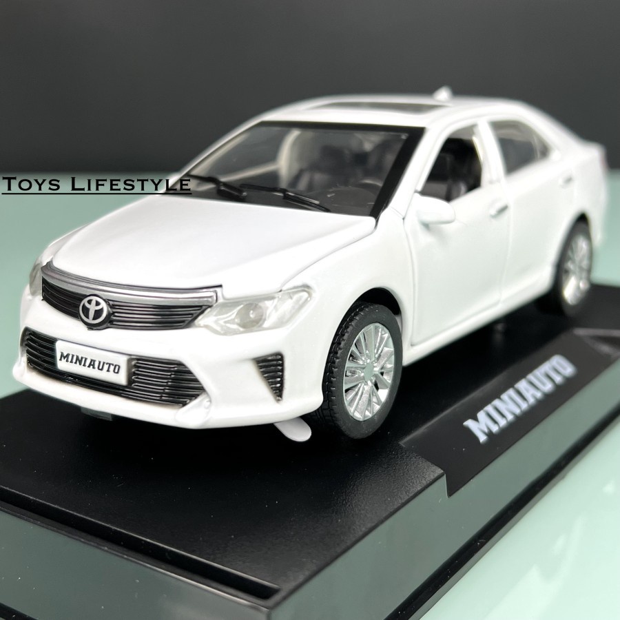 Mobil MiniAuto Diecast - Toyota Camry Skala 1:32