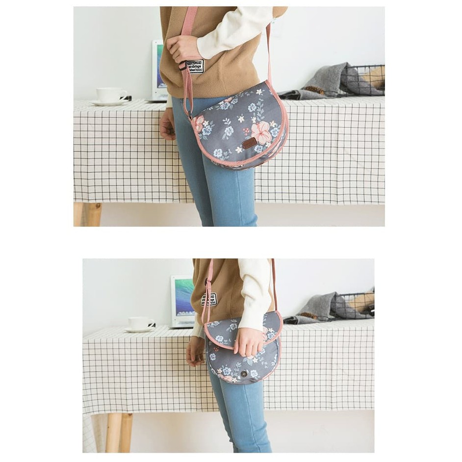 Travelmate Weekeight Charming Water Resistant Saddle Bag Tas kosmetik bahu Cantik