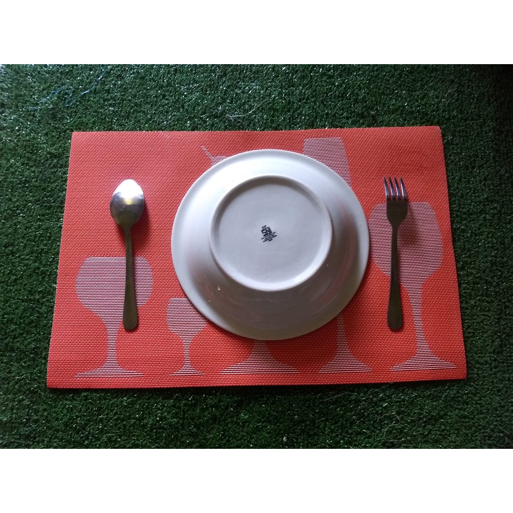 Tatakan Piring Meja Makan Alas Piring Tahan Panas Table Mat Anti Slip