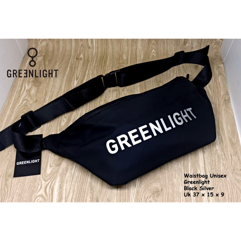 Tas Pinggang Waist Bag - Green Light, Pull and Bear, 3 Second