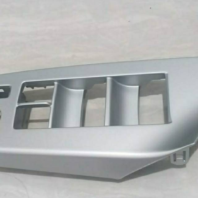 Panel swit power window Inova rebon_panel power window kanan tive V