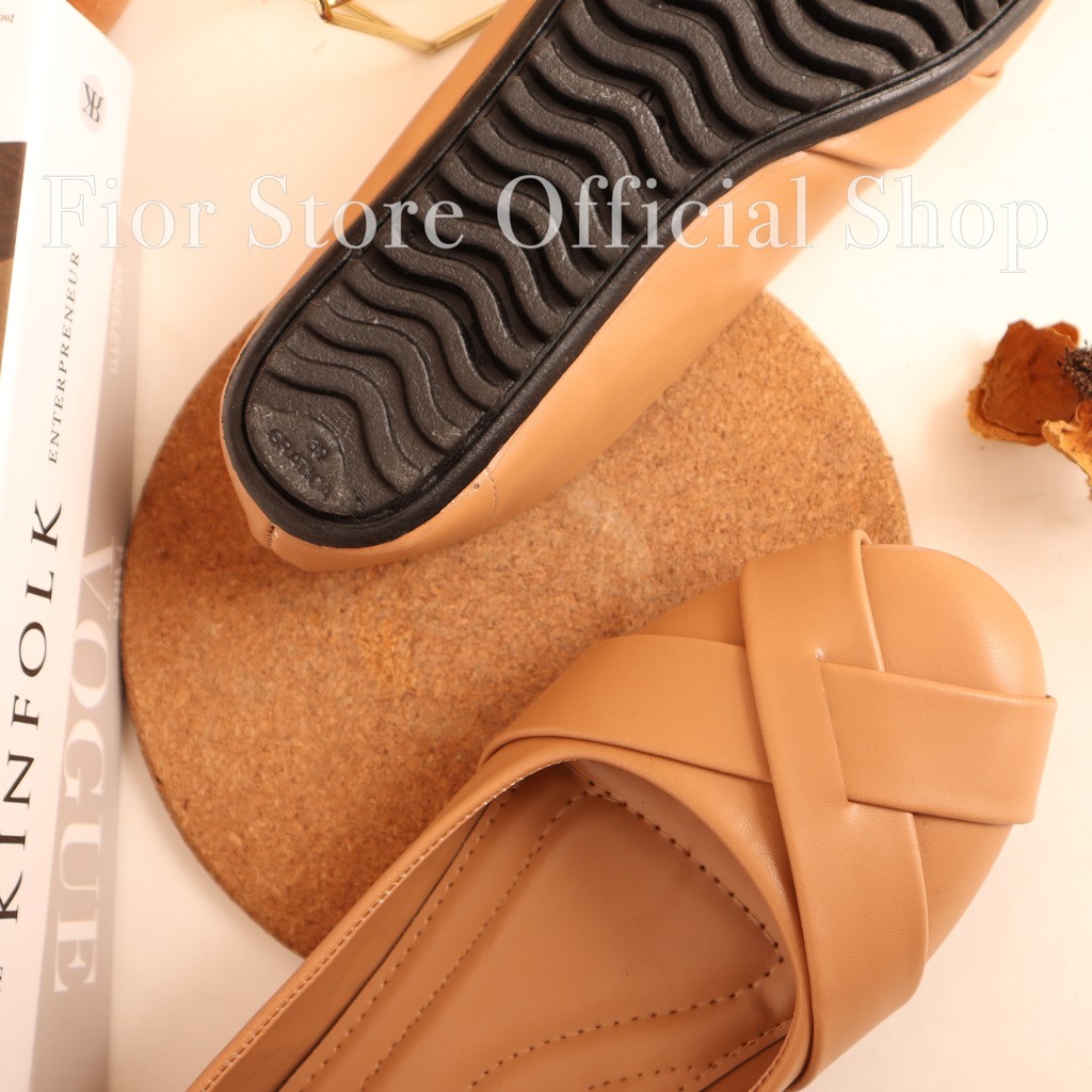 GRATICA Crosswise Leather Round Toe Ballet Flat B07 SB - Fior Store