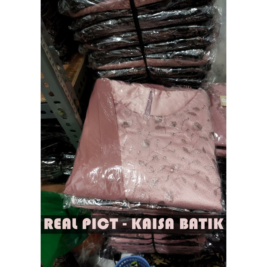 READY JUMBO - BAJU COUPLE BATIK KEBAYA BROKAT KELUARGA | Set pakaian keluarga | BAJU BATIK SARIMBIT KEBAYA | Ndoro jawi Maura Couple - Sania Ruffle Batik Couple ori Ndoro jowi DNT Garansi Termurah Shopee - seragam batik keluarga batik keluarga batik set b-4