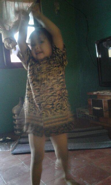 Couple Batik Azeeza Maxi Kaftan Dan Kemeja Anak