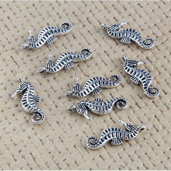 10pcs Charms Liontin Bentuk Kuda Laut Lapis Silver Antik Handmade Ukuran 22x9mm