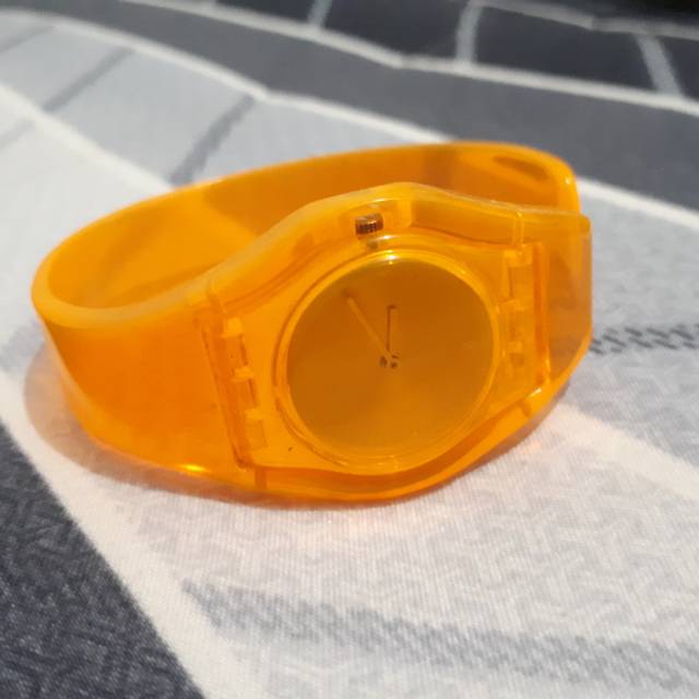 swatch bangle watch