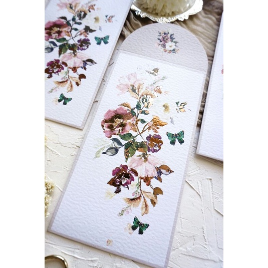 

Angpau Beige Flowers Full Foil Gold