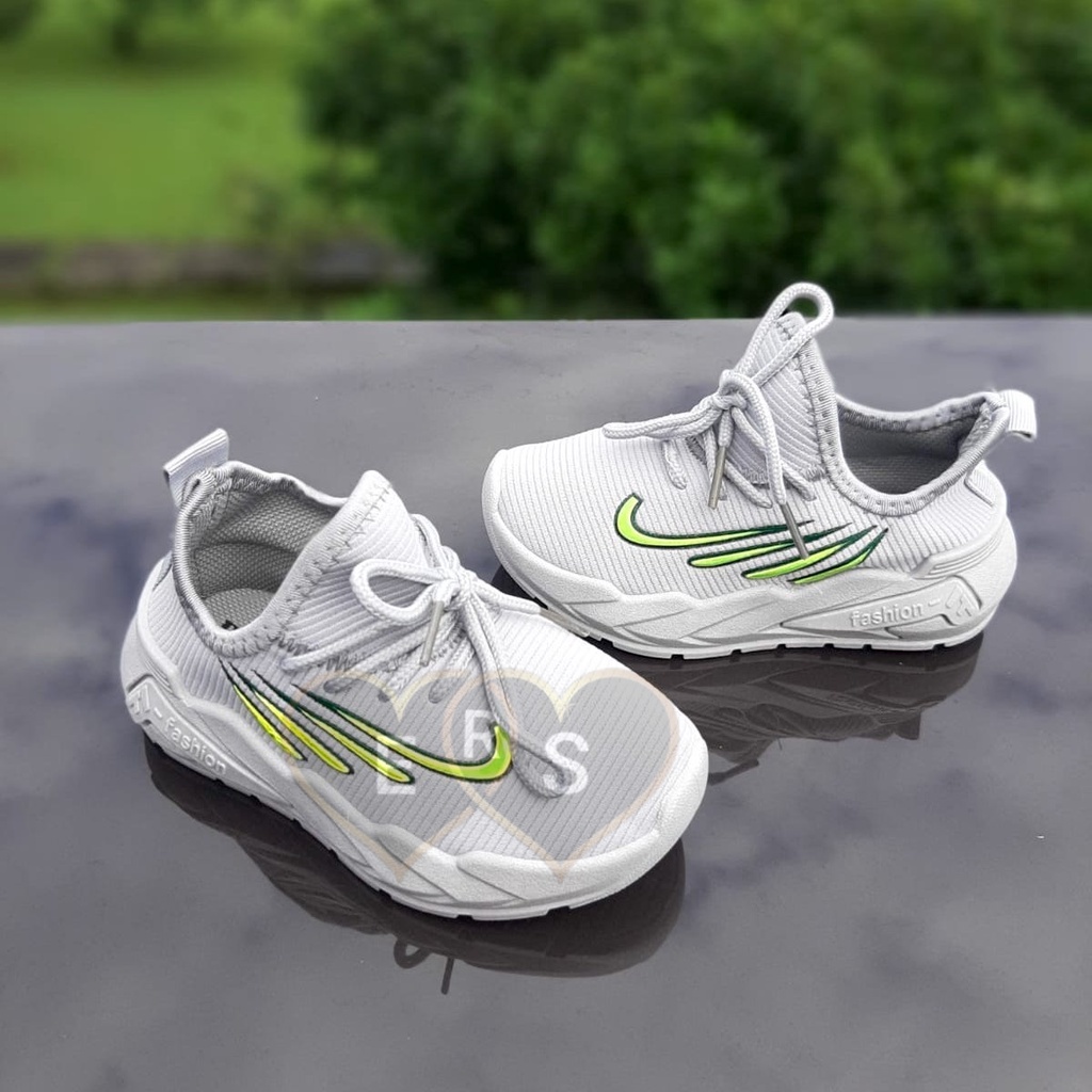 TOKOERS E12 Sepatu Slip On Anak Import Laki Laki/Perempuan Umur  2 3 4 5 thn - BEKRO