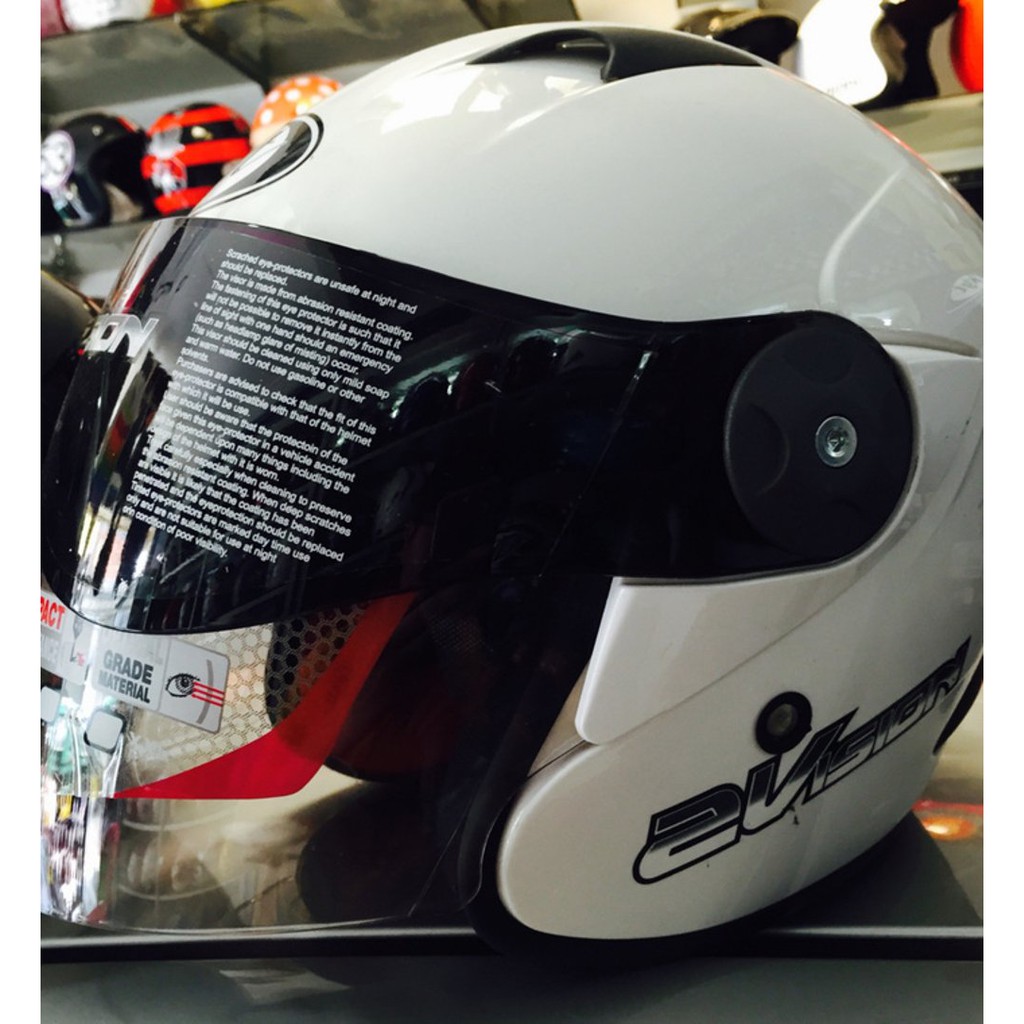 Helm KYT2VISION putih