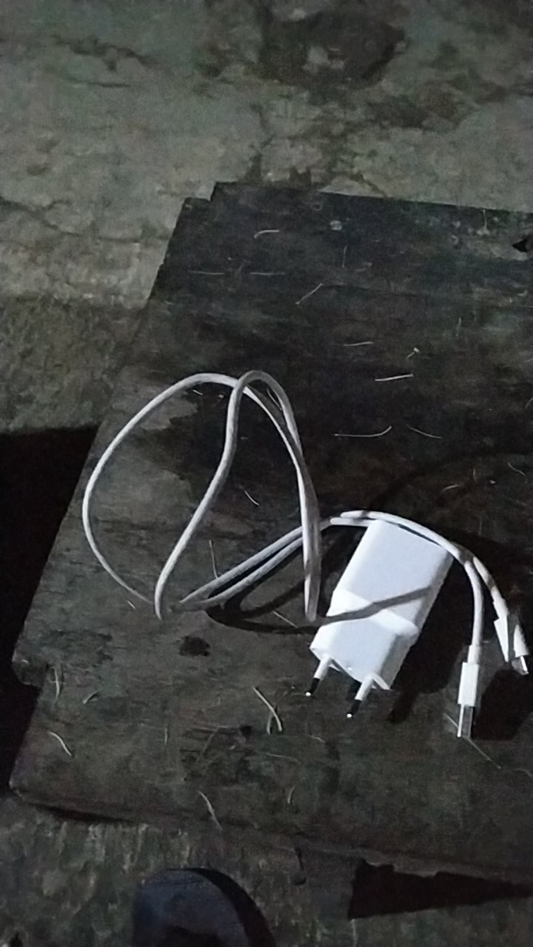 Rakabela Kemeja Batik Pria Lengan Panjang Slimfit Katun Printing Hem Baju Seragam Kerja Modern