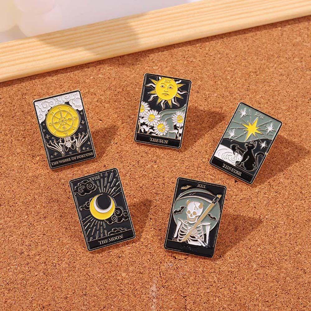 [Elegan] Lucu Bros Hadiah Untuk Wanita Pria Kerah Bros Kucing Misterius Perjalanan Peringatan Matahari Bulan Bintang Lencana Pin Enamel Pin