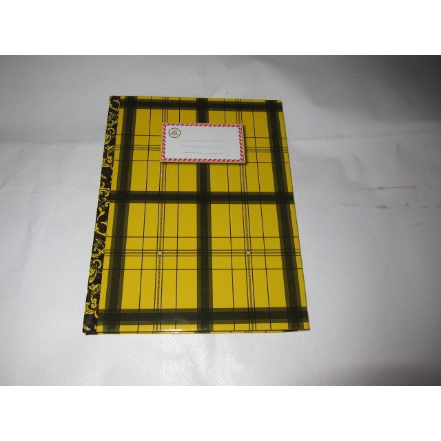 

BUKU KWARTO 100 LBR AA