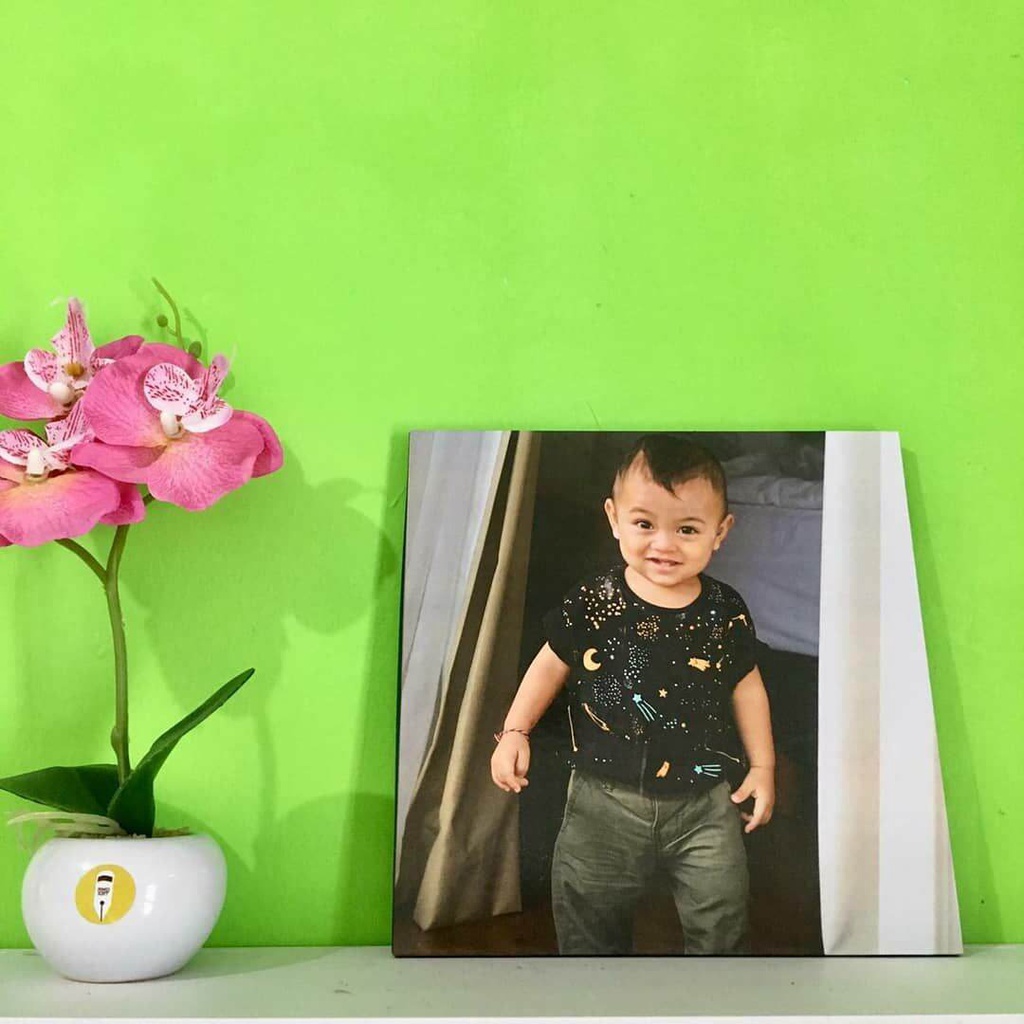 Cetak Foto Custom 8R Plus Bingkai Kayu Ukuran 20x20 cm / 8R Sudah Laminasy Anti air dan tidak luntur, Wall Decor, Kado Ulang Tahun, Kado Wedding, Cetak Foto Keluarga, Foto Pernikahan, Cetak Foto Besar 20R, 24R, 30R