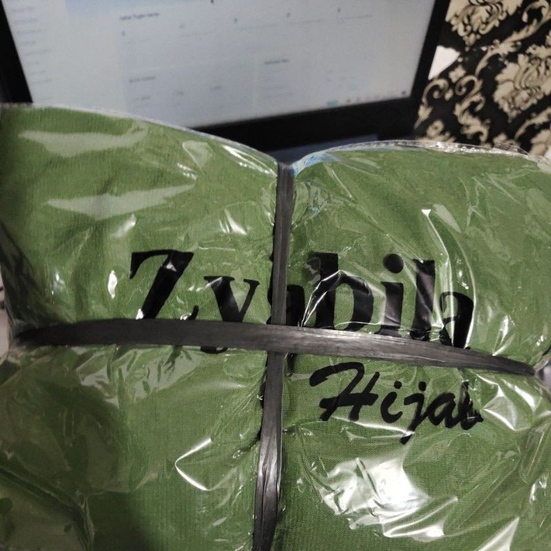Jilbab bergo Maryam bahan wolfis brand original-Army