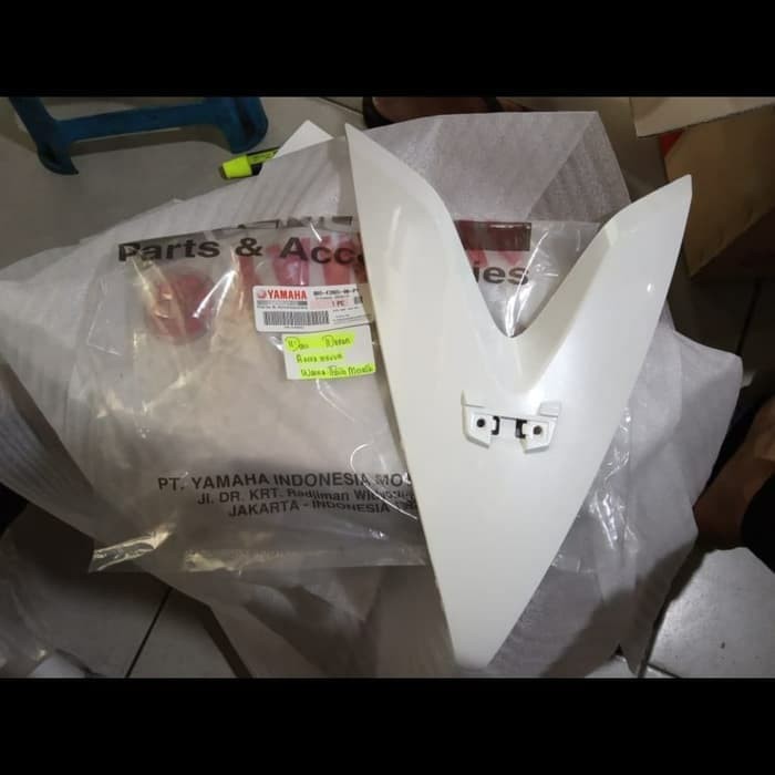 COVER DASI TAMENG DEPAN AEROX-155 VVA (WARNA:PUTIH) (P) YAMAHA ORIGINAL YAMAHA
