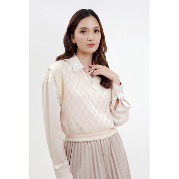 Benang Jarum Signature Monogram Vest Strawberry Stripe Size XL