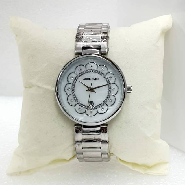 JAM TANGAN WANITA ANNE KLEIN RANTAI PLAT BUNGA TANGGAL AKTIF