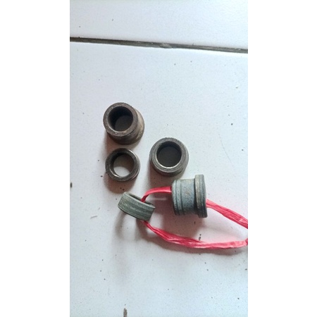 Bos arm belakang honda vario 125 vario 150 1set original