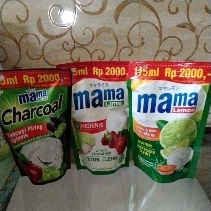 2000 Mama Lime Lemon 115ml Charcoal Sabun Cuci Piring Buah Sayur