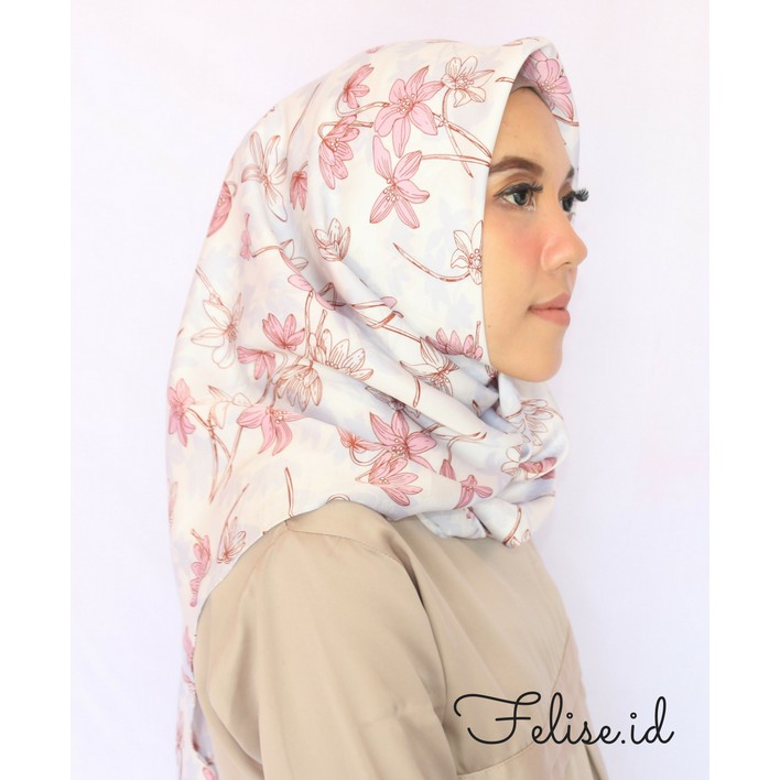 Segiempat bunga/ jilbab segiempat/ jilbab motif/tirza grey
