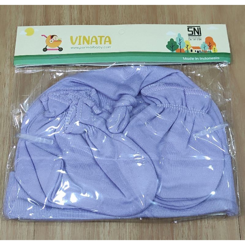 VINATA-TOPI SET SARUNG TANGAN DAN SARUNG KAKI-TOPI SATU SET