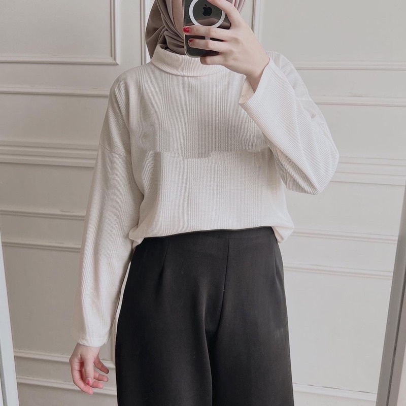 HAFIZA WAFFLE TURTLENECK