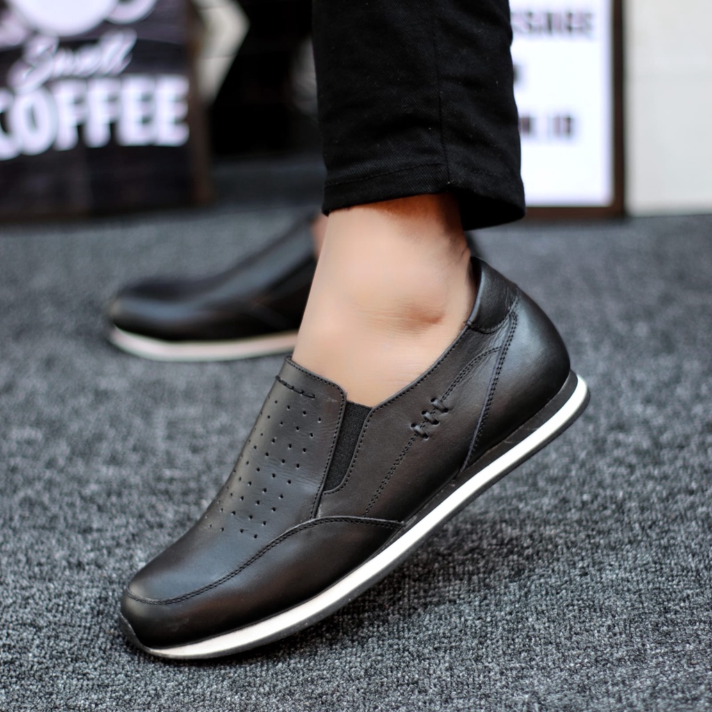 Abraham Alvaro - Sepatu Casual Sneakers Pria Kulit Asli Kerja Santai Hitam