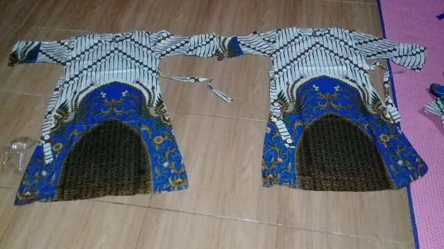 Bisa Pisah Batik Couple Keluarga Sania Ruffle Ori Ndoro Jowi Termurah - Motif Merak Dewa Ijo