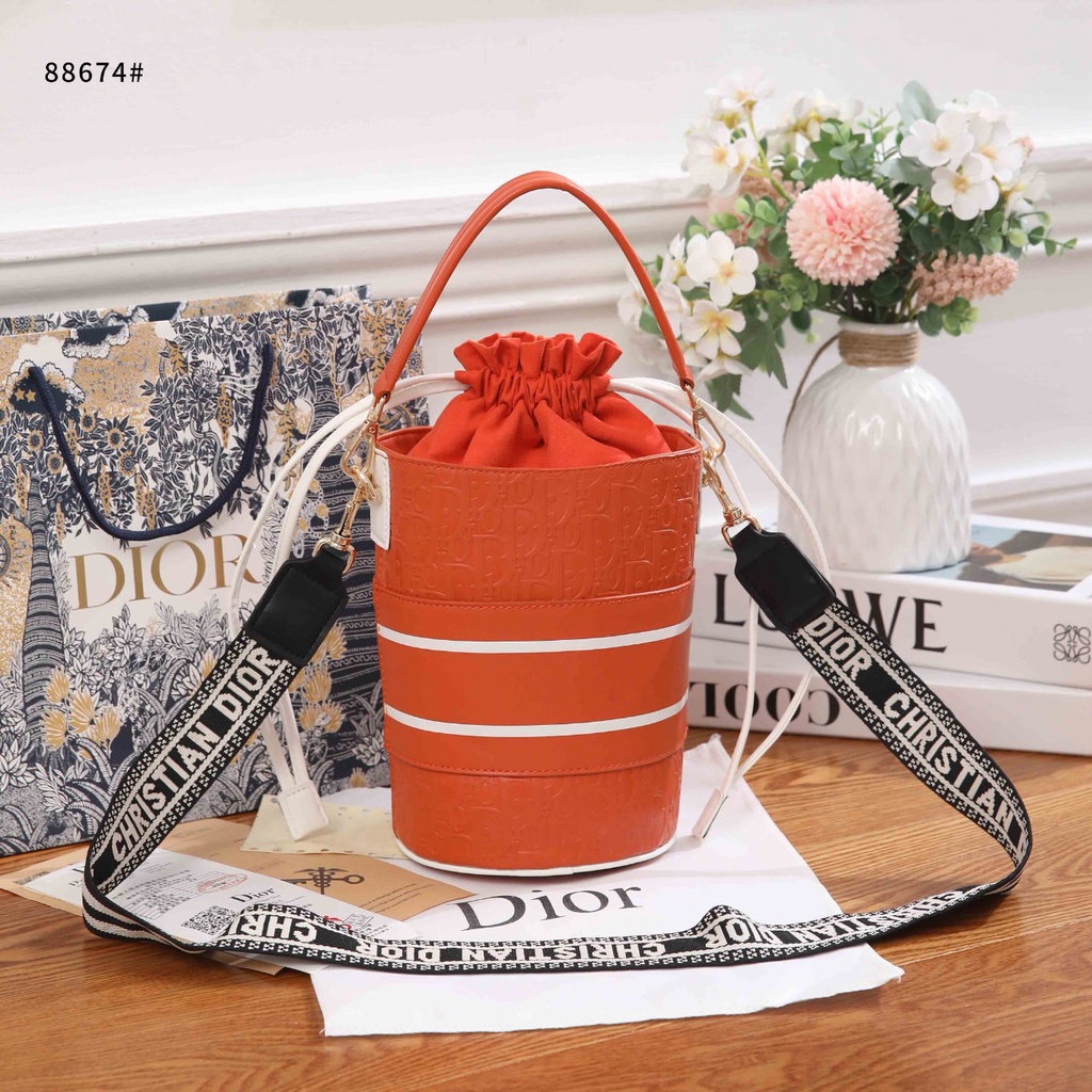 CD Small Vibe Bucket Bag 88674