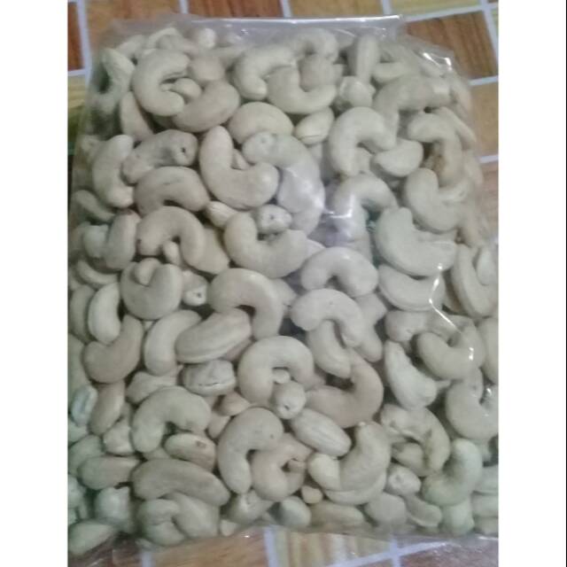 

KACANG METE MENTAH WONOSARI 1kg