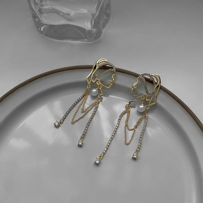 Anting Rumbai Wajah Panjang Gaya Etnik Anting Mutiara Retro Kreatif Untuk Wanita