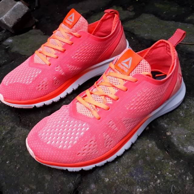 REEBOK WOMEN ORIGINAL