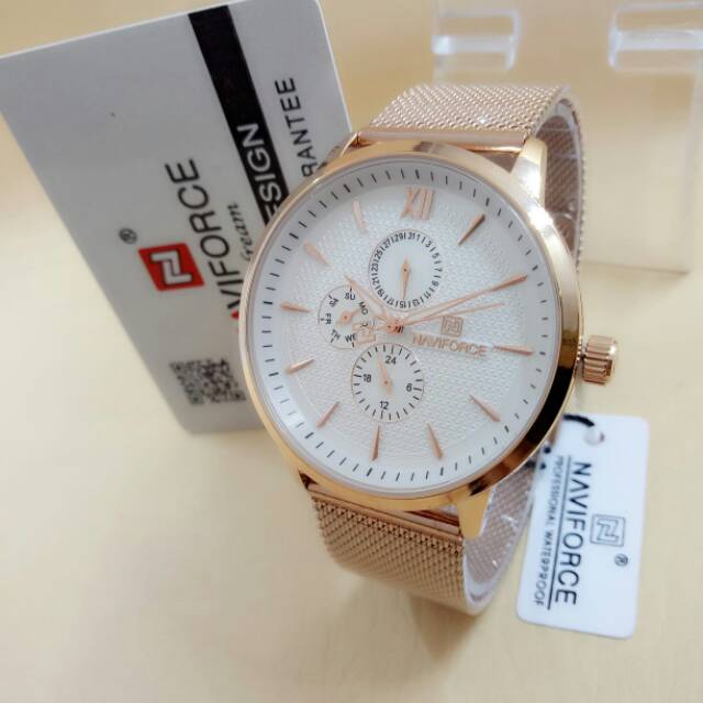 Jam tangam Naviforce