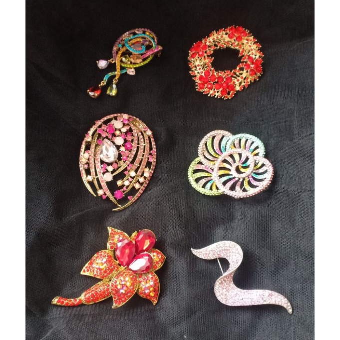 Pin sultan bros brooches hijab pesta party glamour mewah high quality Swarovski crystals peniti dada