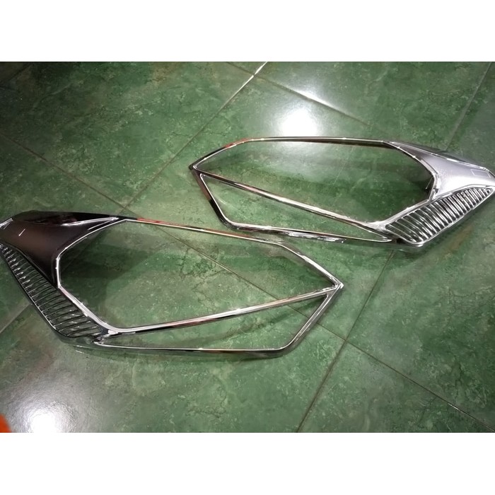 Garnish Lampu Depan New AGYA 2017 Chrome