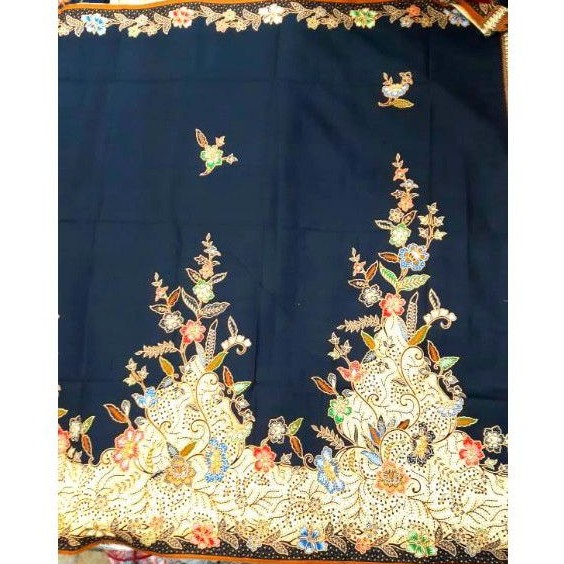 batik santoso hitam manis motif tumpal hitam