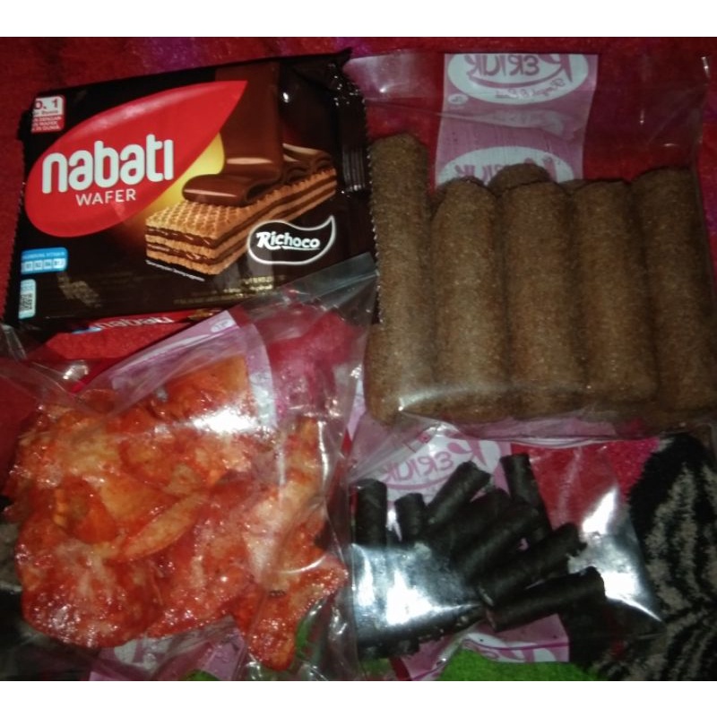 

cemilan murah Snack Makanan Ringan/Jajanan murah meriah