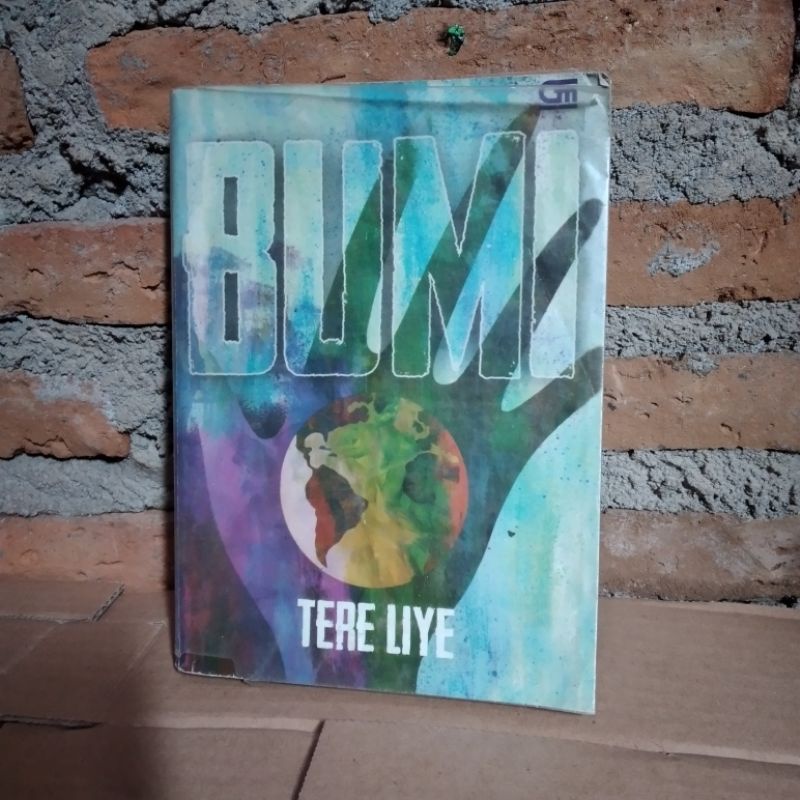 Buku Bekas Tere Liye " Bumi "