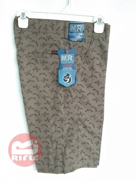 Celana Pendek Pria Distro Katun Halus 27-38