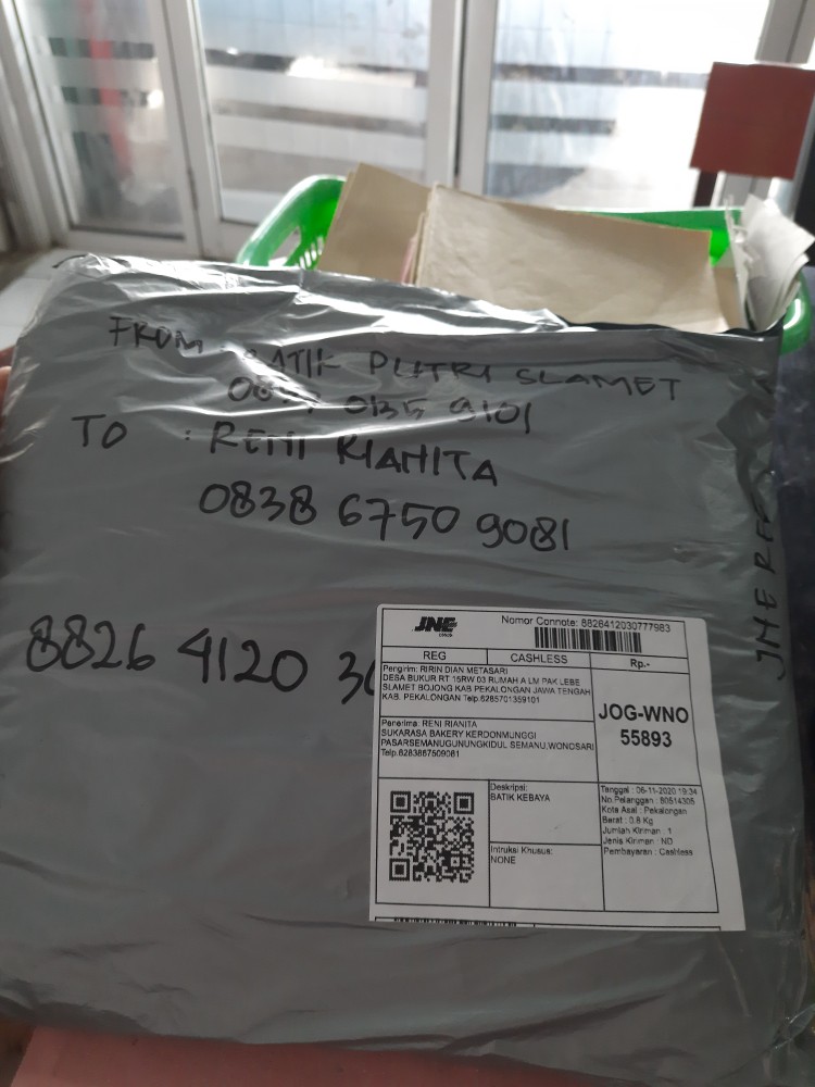 Maura Couple Jumbo Standar Batik Kebaya Brokat Rns Couple Mika Brown