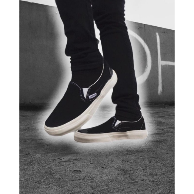 NOBRANDS SLIP ON BW ORIGINAL NOBRANDS FOOTWEAR SLIP ON BLACK WHITE POLOS SEPATU SELOP BLACK WHITE