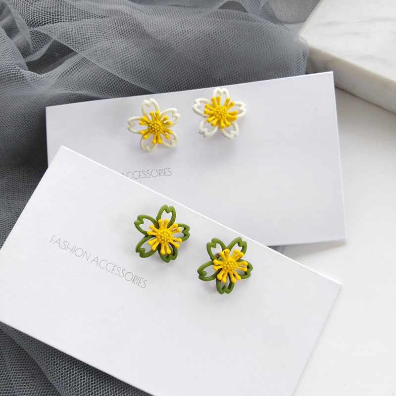 Anting Tusuk Model Bunga Sakura Warna Kuning  Gaya Korea 