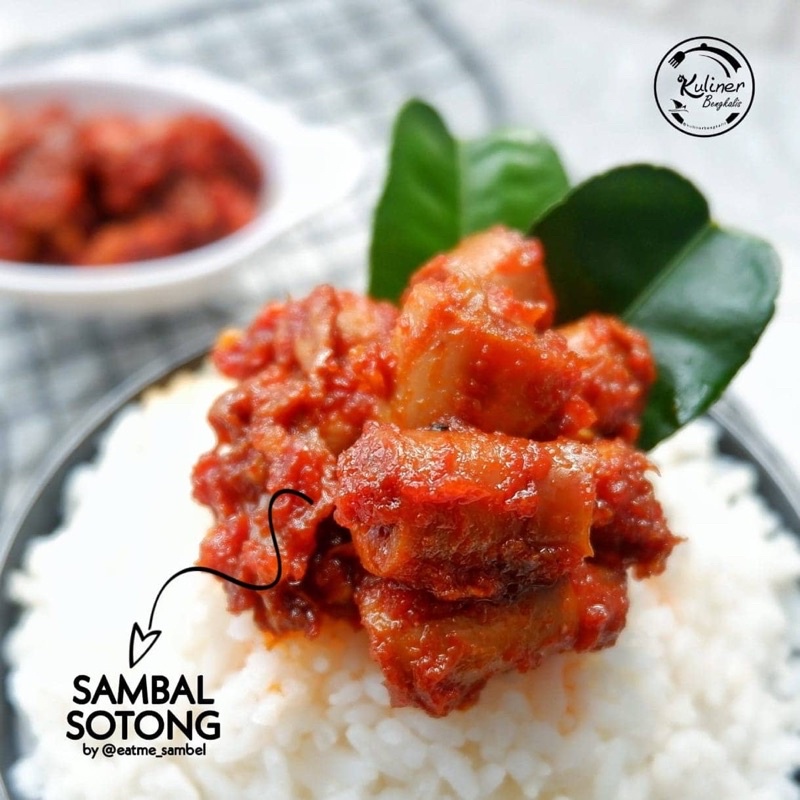 

sambel cumi kering/sambal sotong kering pedas - halal