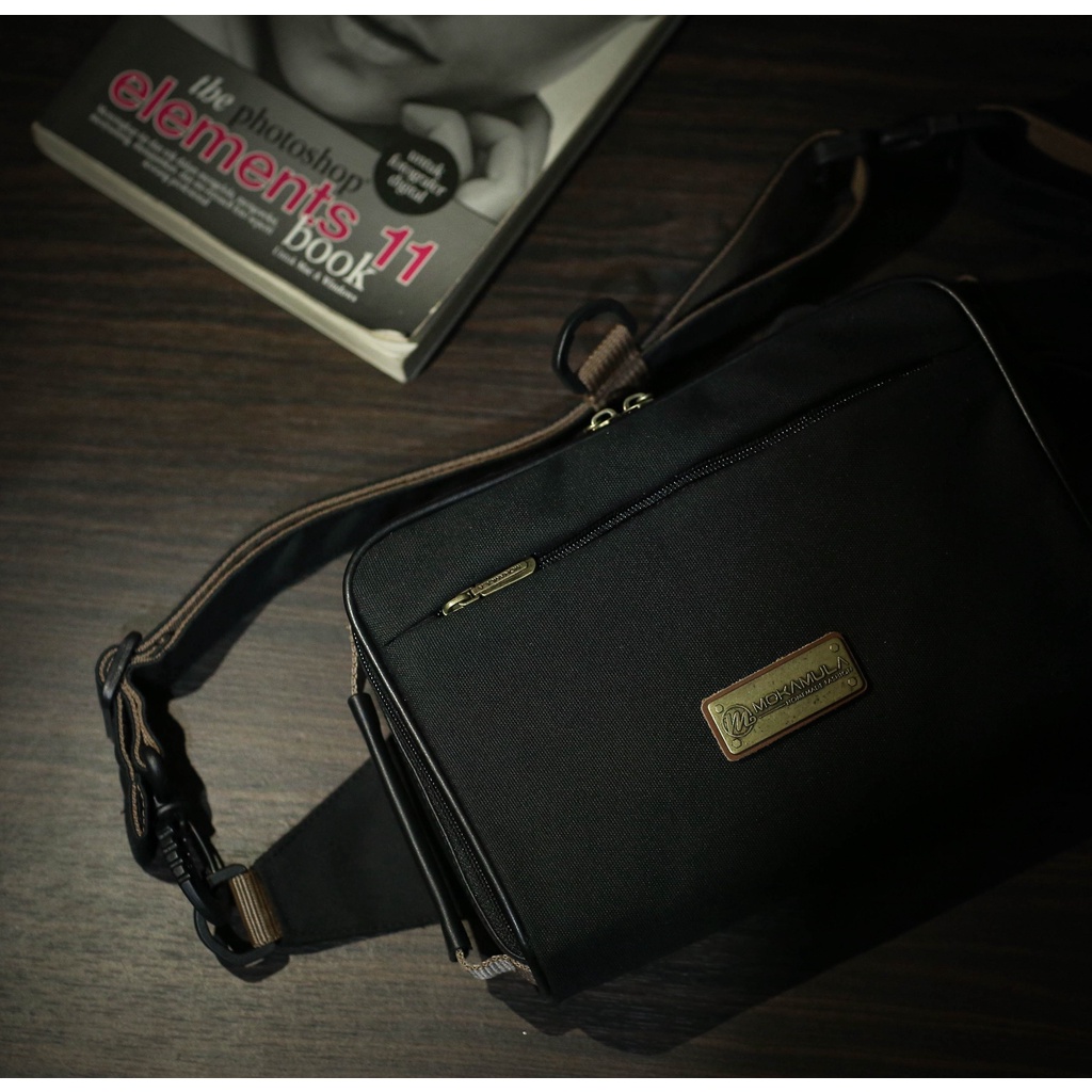 Tas Pinggang Pria Waterproof Waistbag Multifungsi Original - Eclipse Men Mokamula