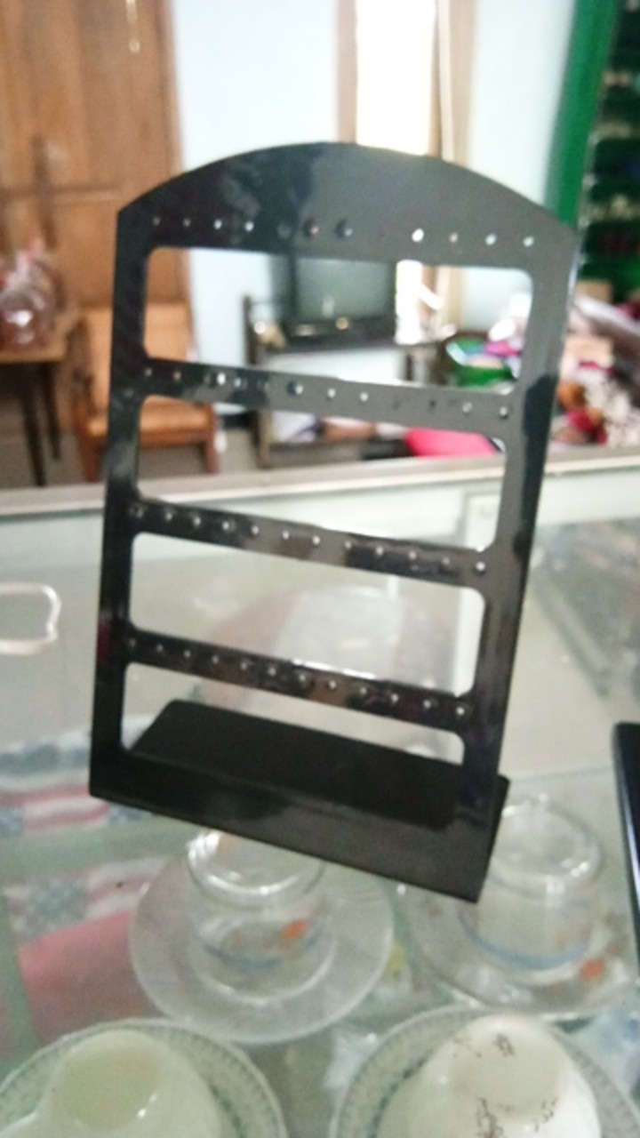 Holder Display Penyimpanan Perhiasan Anting Bahan Plastik