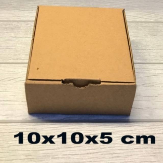 

ORDER LANGSUNG Kardus/Karton diecut ukuran 10x10x5 model pizza