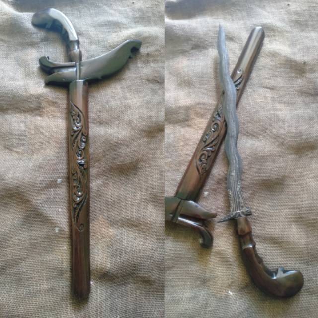 Keris Besar Model Pamor