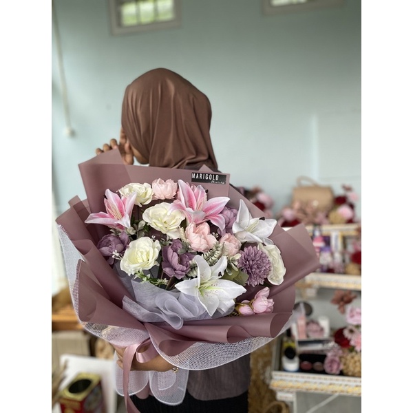 Buket bunga Artificial Lily